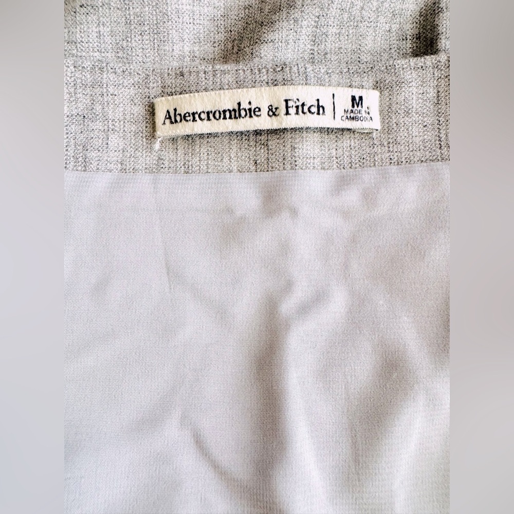 Abercrombie & Fitch Tailored Tube Top Size Medium - Picture 8 of 11